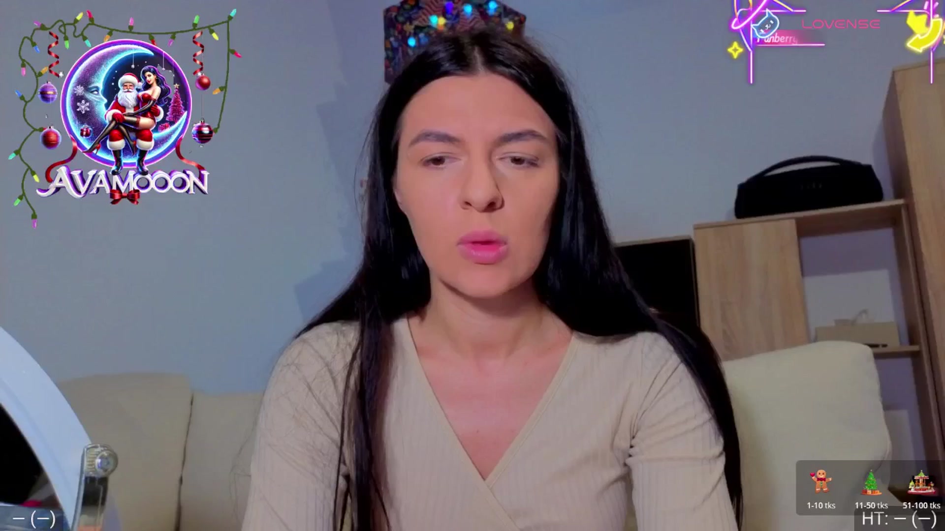 Gallery image thumbnail from AvaMoonlight's myfreecams stream on, 12/21/2025, 16:48 image 14 of 20