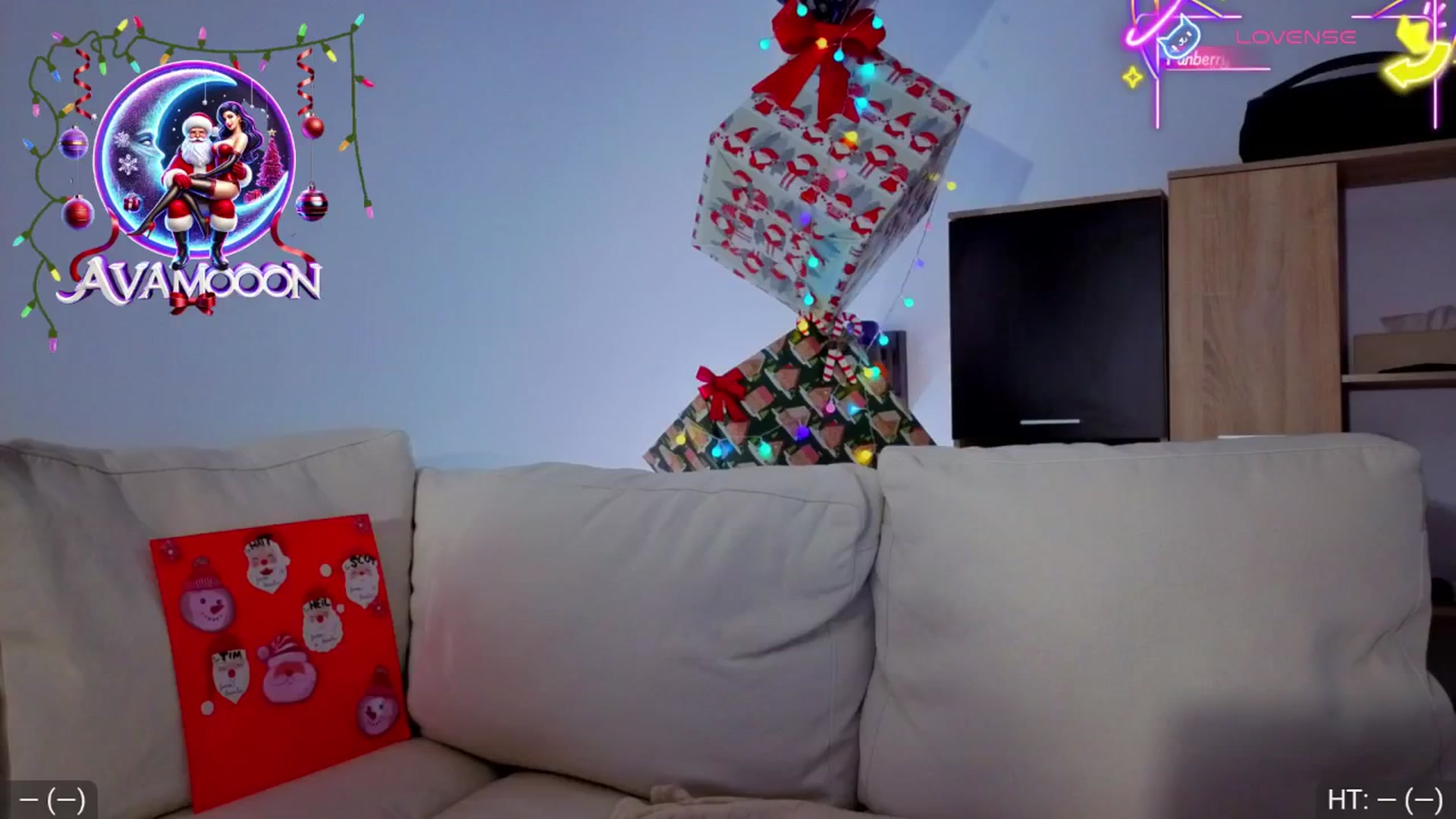 Gallery image thumbnail from AvaMoonlight's myfreecams stream on, 12/24/2025, 01:27 image 13 of 20