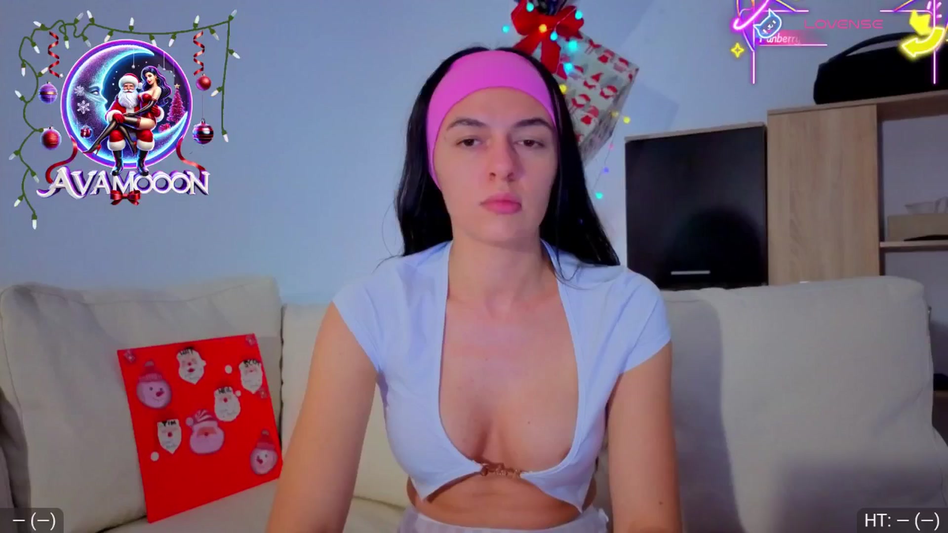Gallery image thumbnail from AvaMoonlight's myfreecams stream on, 12/24/2025, 01:27 image 4 of 20