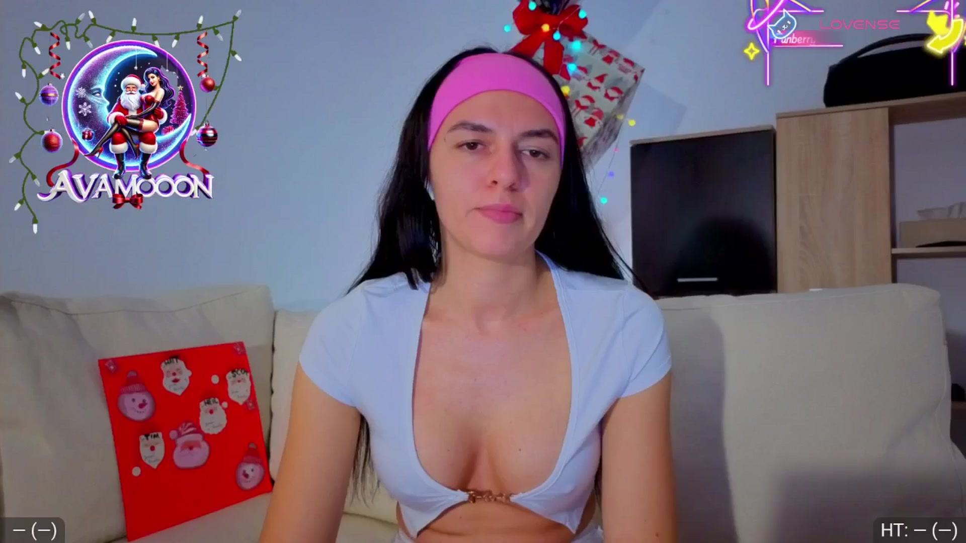 Gallery image thumbnail from AvaMoonlight's myfreecams stream on, 12/24/2025, 01:27 image 12 of 20
