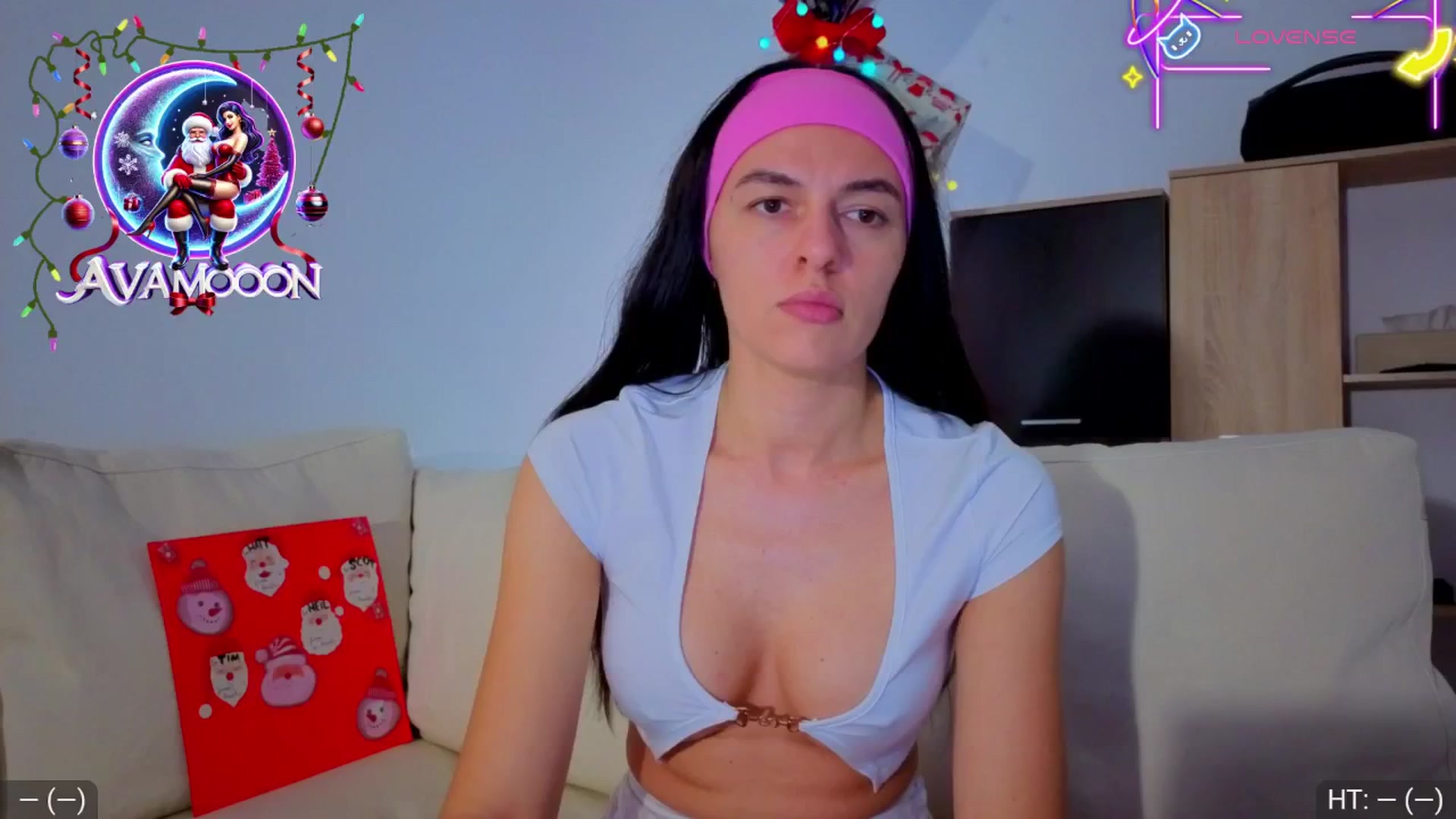 Gallery image thumbnail from AvaMoonlight's myfreecams stream on, 12/24/2025, 01:27 image 8 of 20