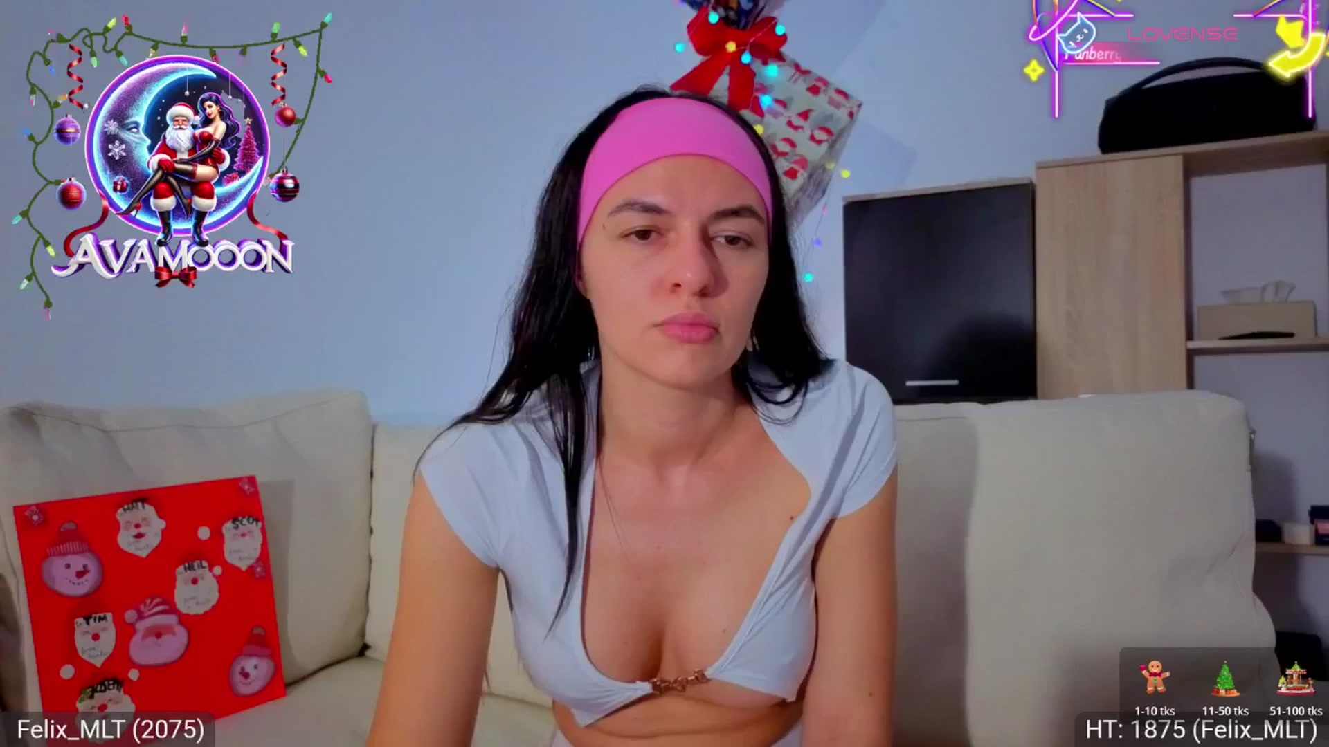 Gallery image thumbnail from AvaMoonlight's myfreecams stream on, 12/24/2025, 01:27 image 17 of 20