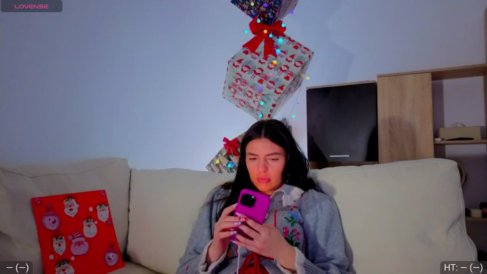 Gallery image thumbnail from AvaMoonlight's myfreecams stream on, 12/24/2025, 23:42 image 17 of 20