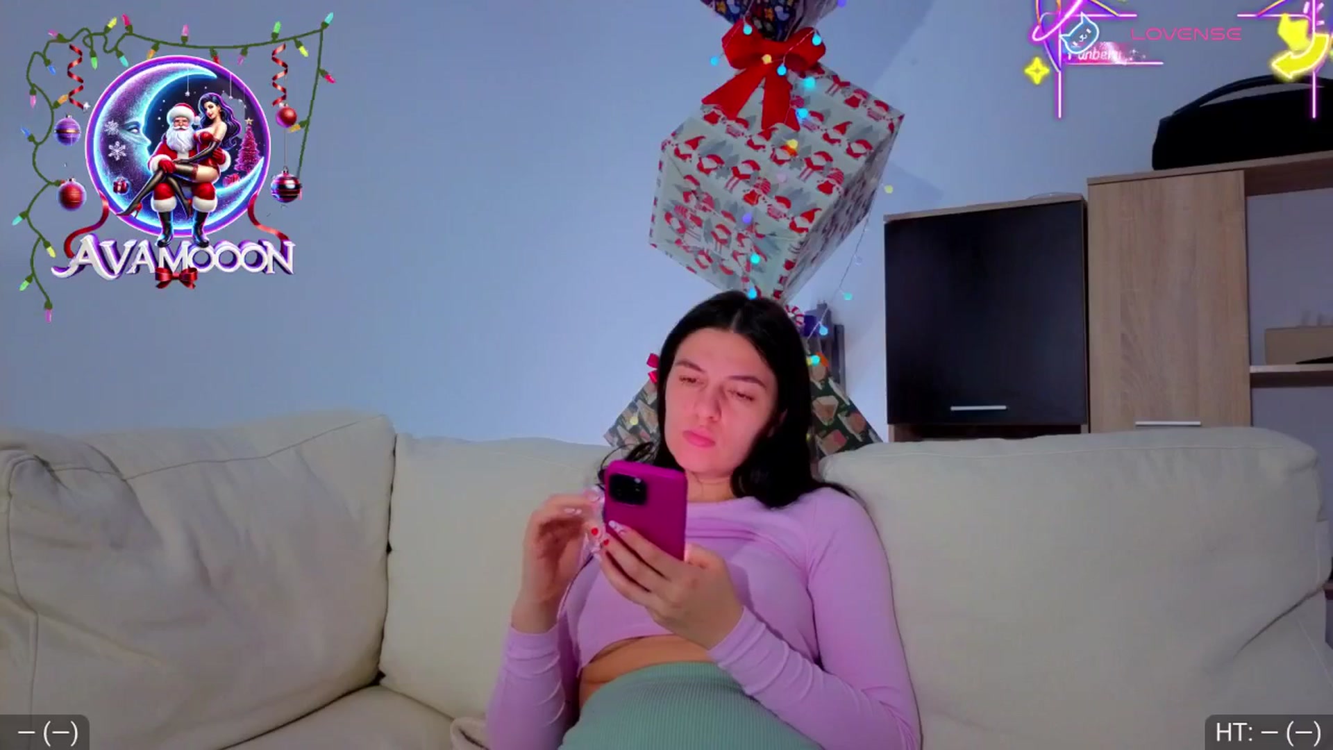 Gallery image thumbnail from AvaMoonlight's myfreecams stream on, 12/28/2025, 24:49 image 3 of 20