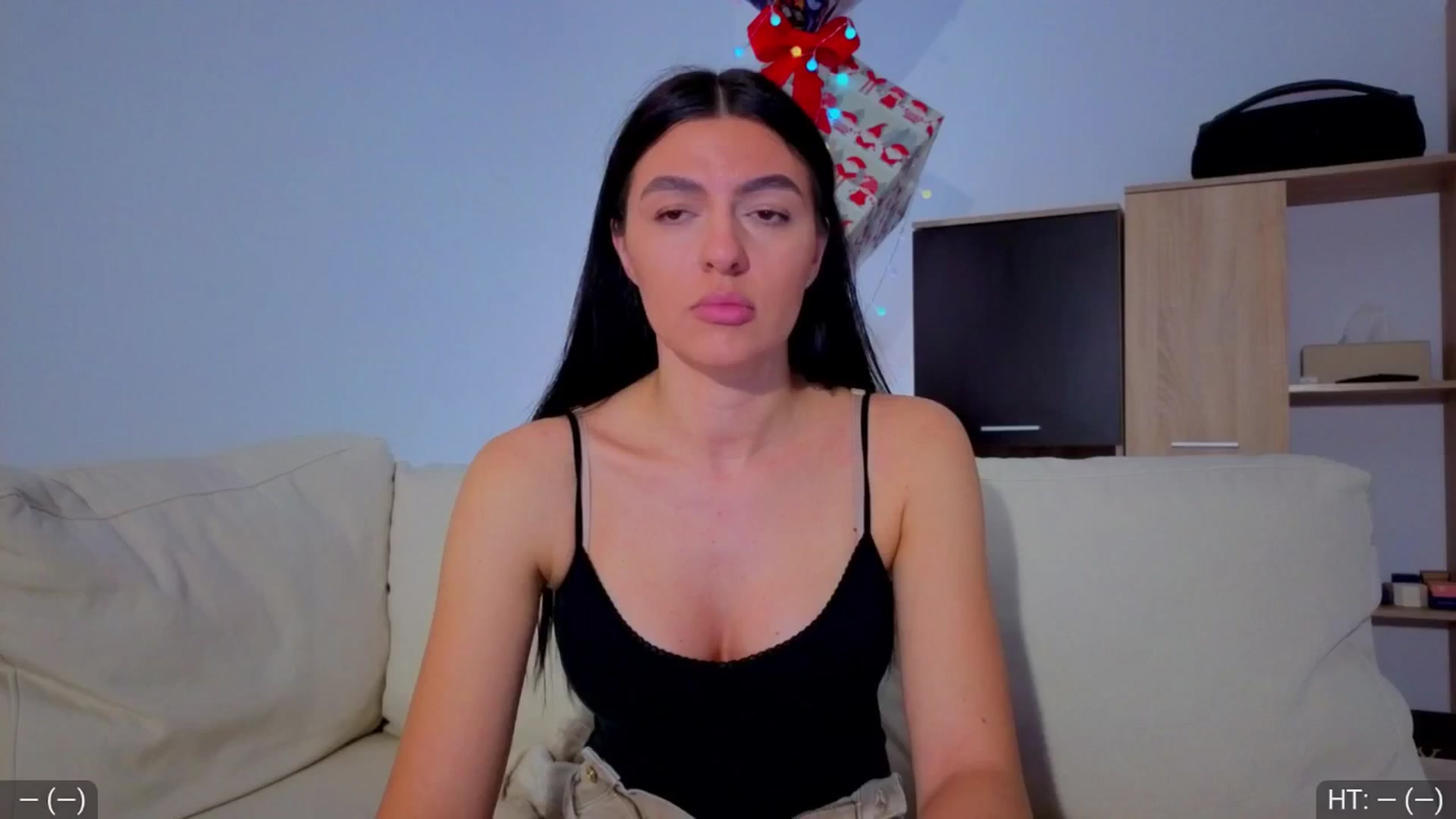Gallery image thumbnail from AvaMoonlight's myfreecams stream on, 12/29/2025, 01:21 image 1 of 20