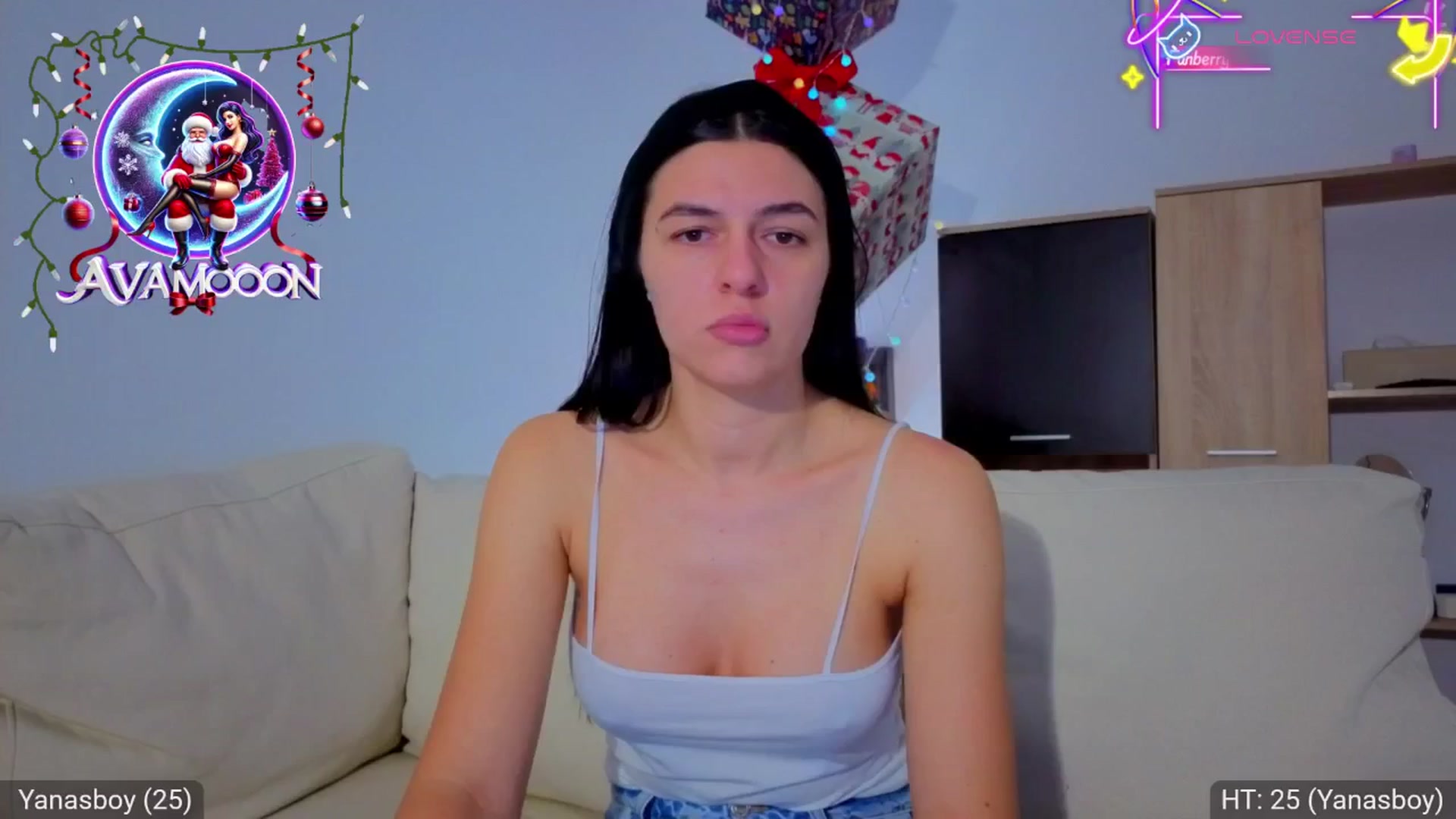 Gallery image thumbnail from AvaMoonlight's myfreecams stream on, 12/29/2025, 17:14 image 4 of 20