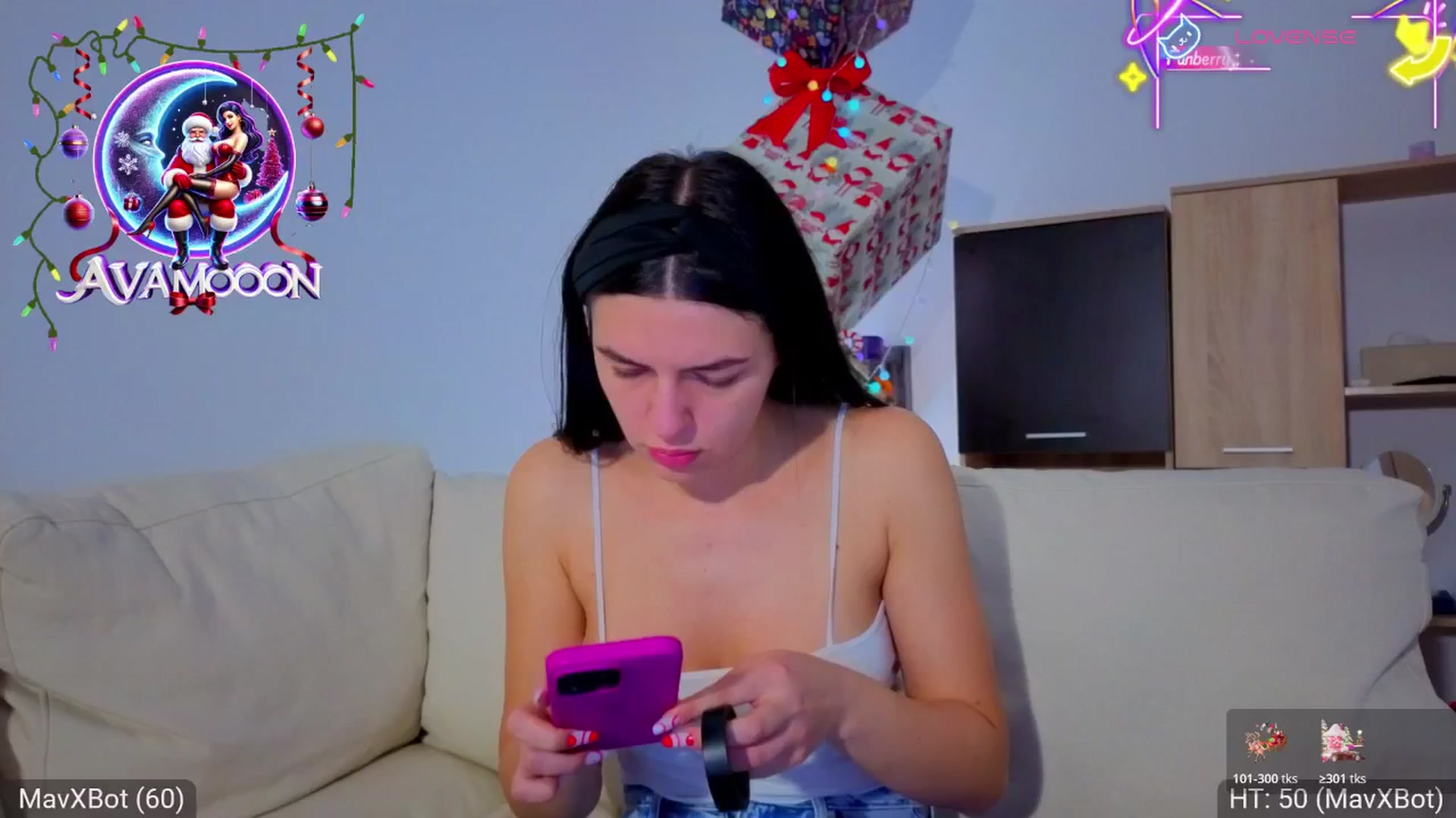 Gallery image thumbnail from AvaMoonlight's myfreecams stream on, 12/29/2025, 17:14 image 11 of 20