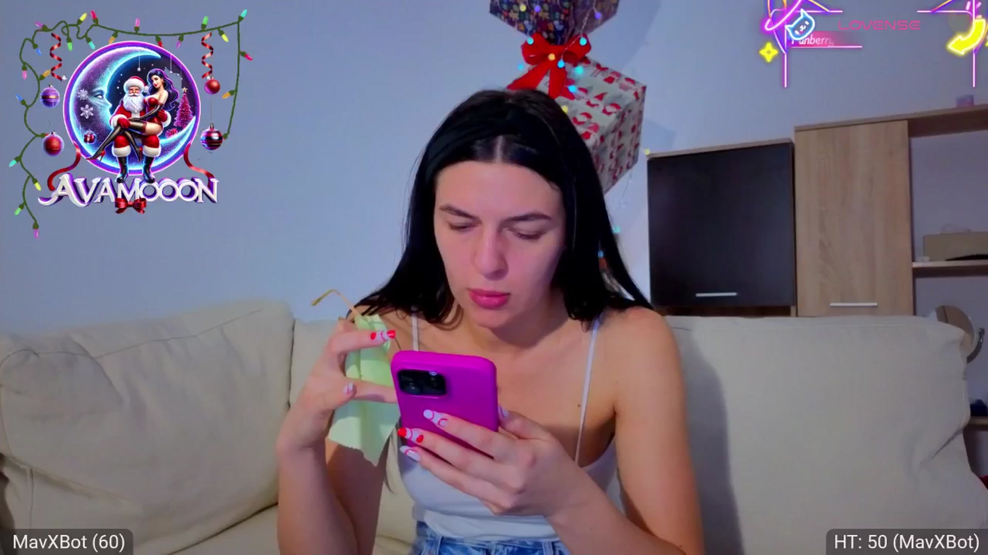 Gallery image thumbnail from AvaMoonlight's myfreecams stream on, 12/29/2025, 17:14 image 15 of 20