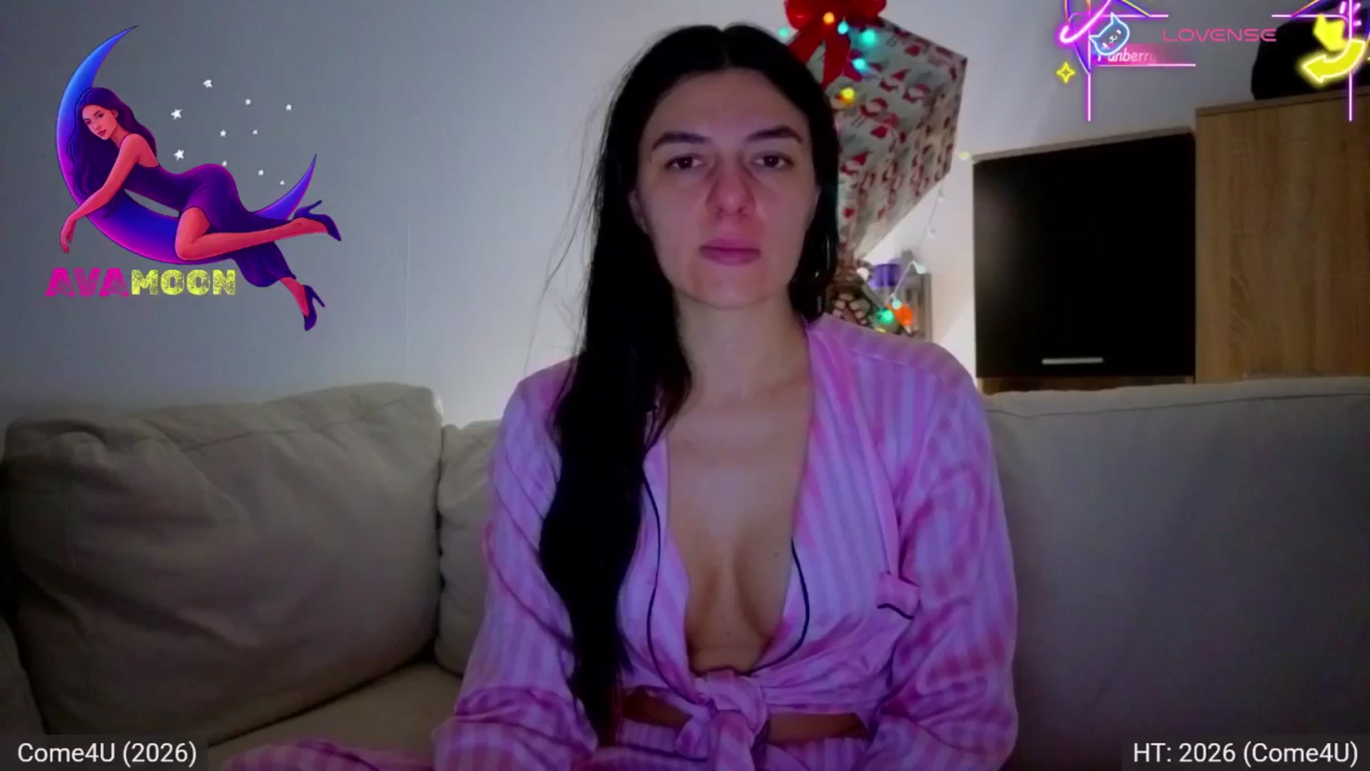 Gallery image thumbnail from AvaMoonlight's myfreecams stream on, 01/03/2026, 24:29 image 8 of 20