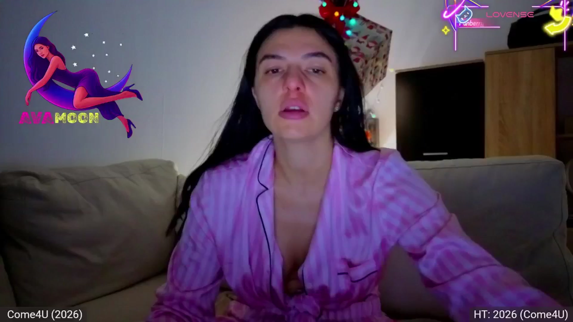 Gallery image thumbnail from AvaMoonlight's myfreecams stream on, 01/03/2026, 24:29 image 10 of 20