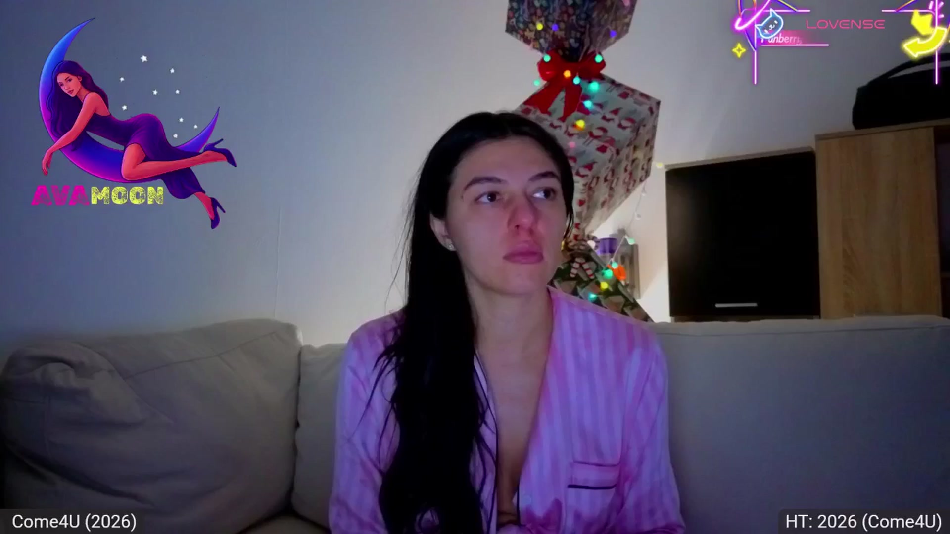 Gallery image thumbnail from AvaMoonlight's myfreecams stream on, 01/03/2026, 24:29 image 4 of 20