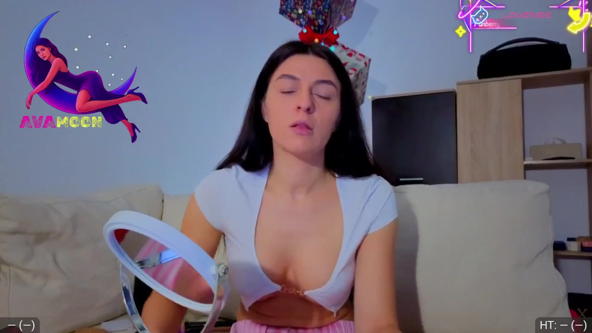 Gallery image thumbnail from AvaMoonlight's myfreecams stream on, 01/03/2026, 17:14 image 11 of 20