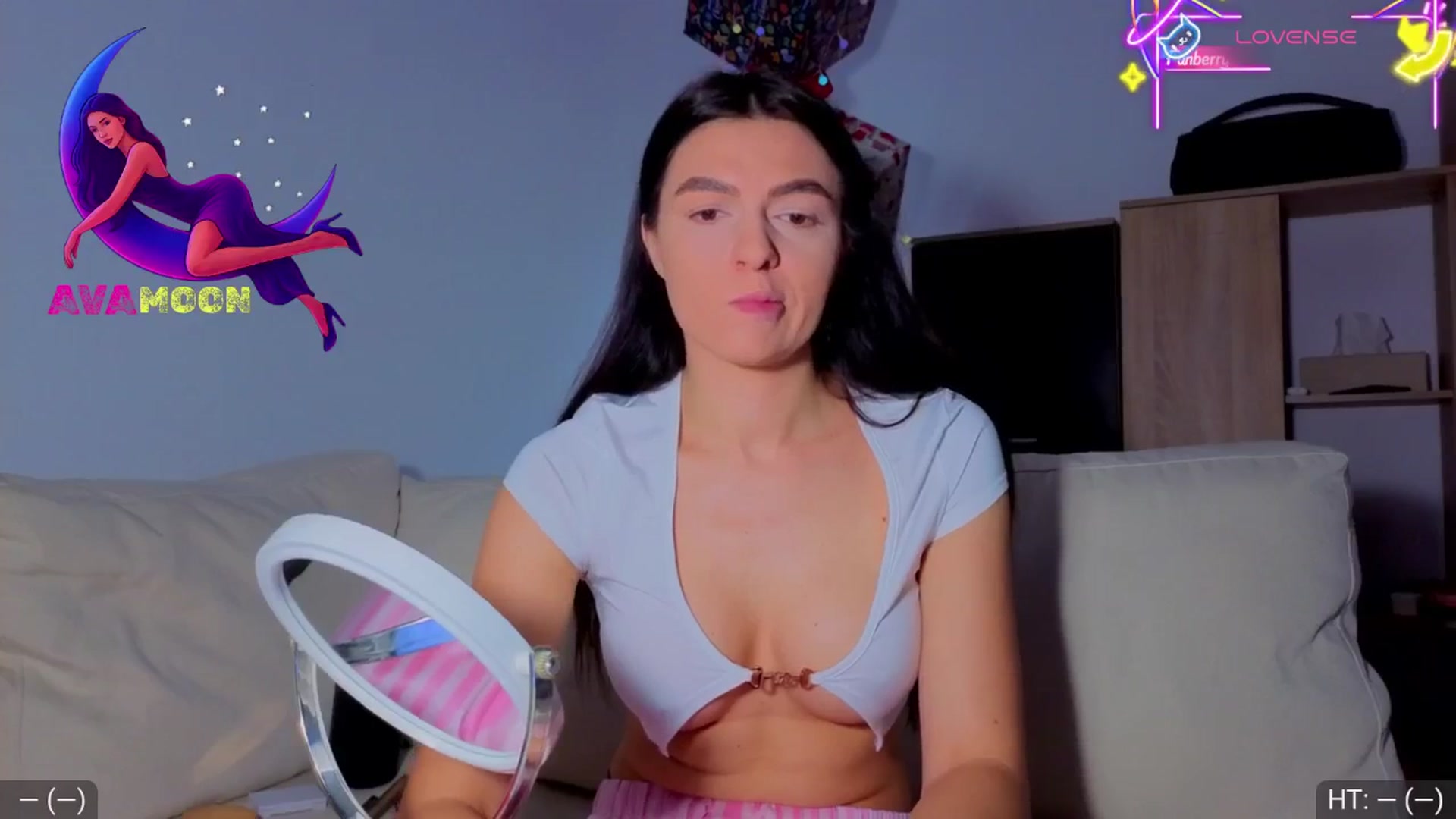 Gallery image thumbnail from AvaMoonlight's myfreecams stream on, 01/03/2026, 17:14 image 17 of 20