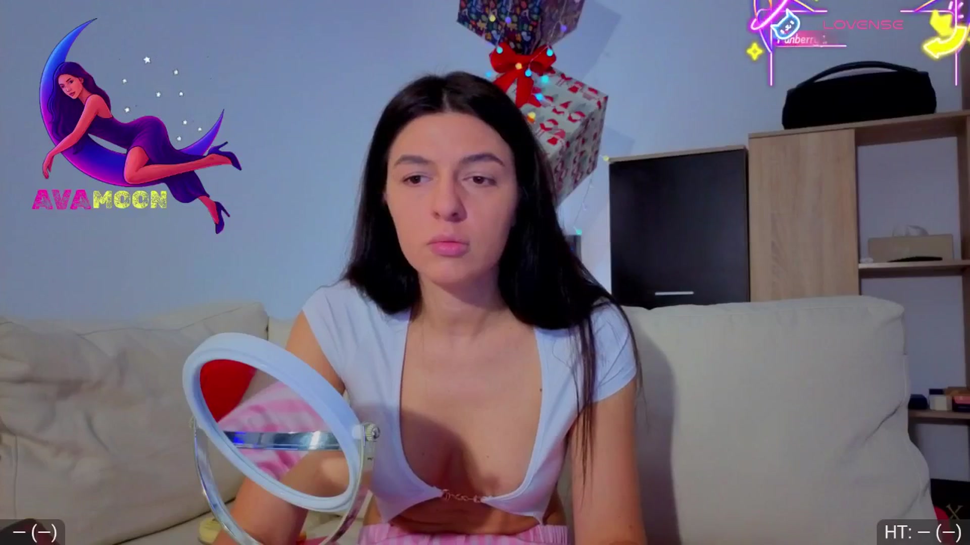 Gallery image thumbnail from AvaMoonlight's myfreecams stream on, 01/03/2026, 17:14 image 9 of 20