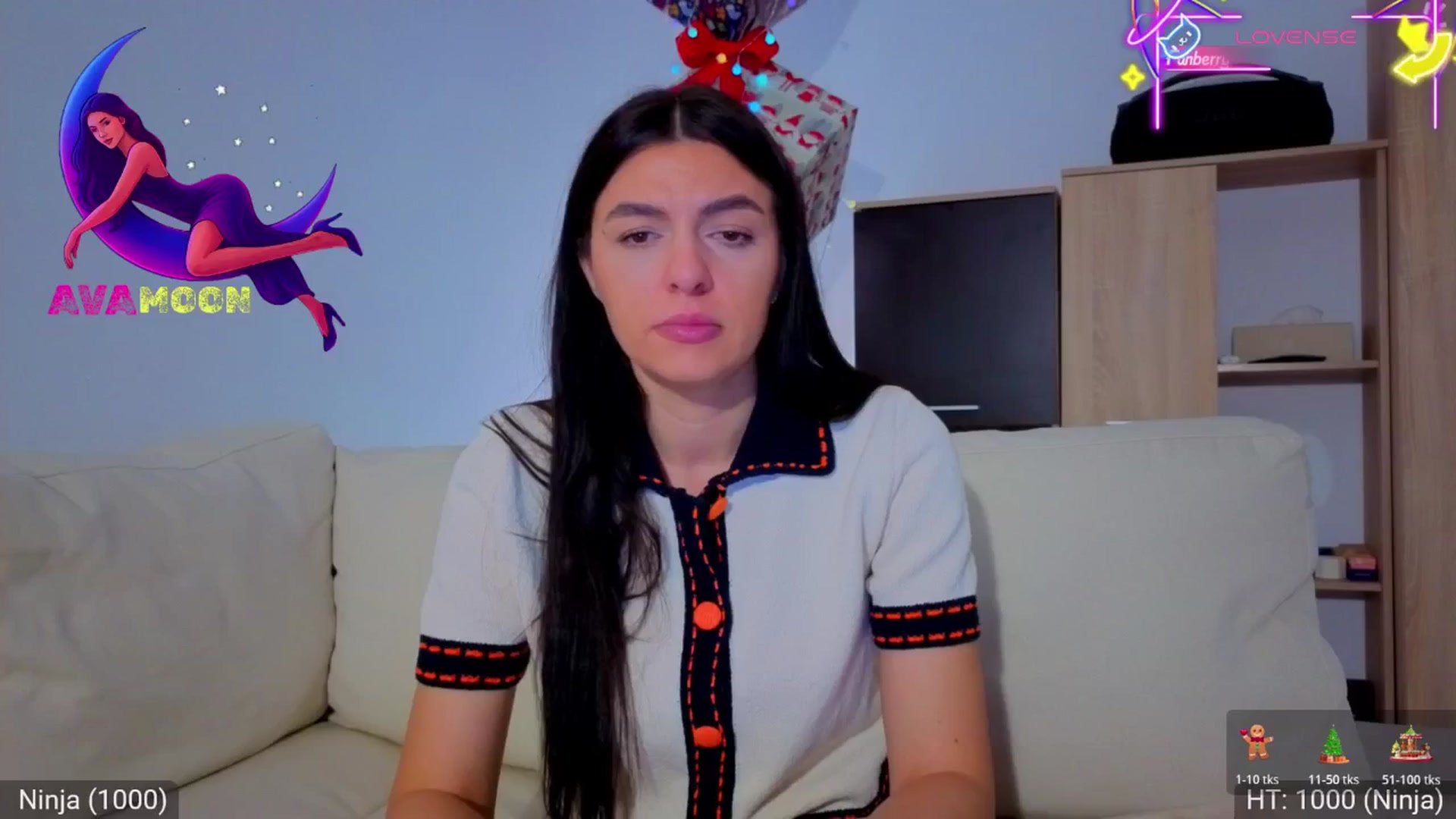 Gallery image thumbnail from AvaMoonlight's myfreecams stream on, 01/04/2026, 17:09 image 14 of 20