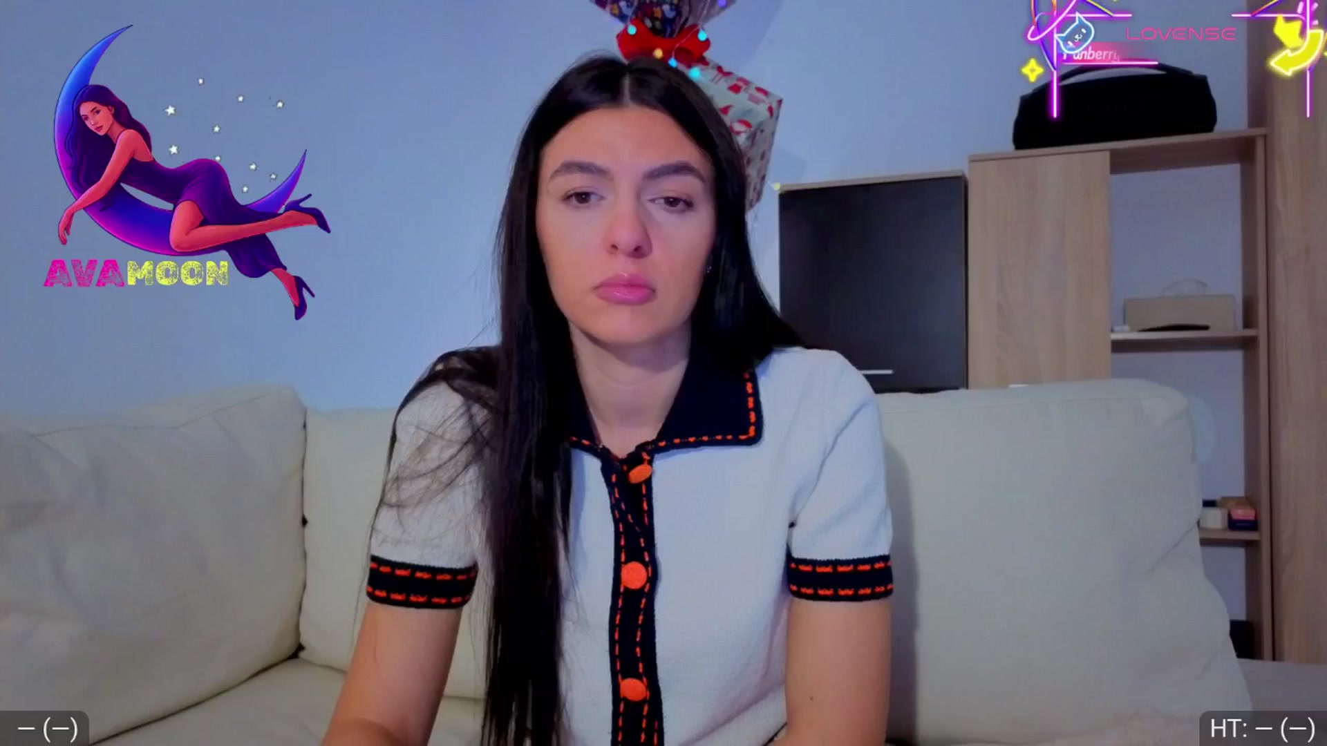Gallery image thumbnail from AvaMoonlight's myfreecams stream on, 01/04/2026, 17:09 image 3 of 20