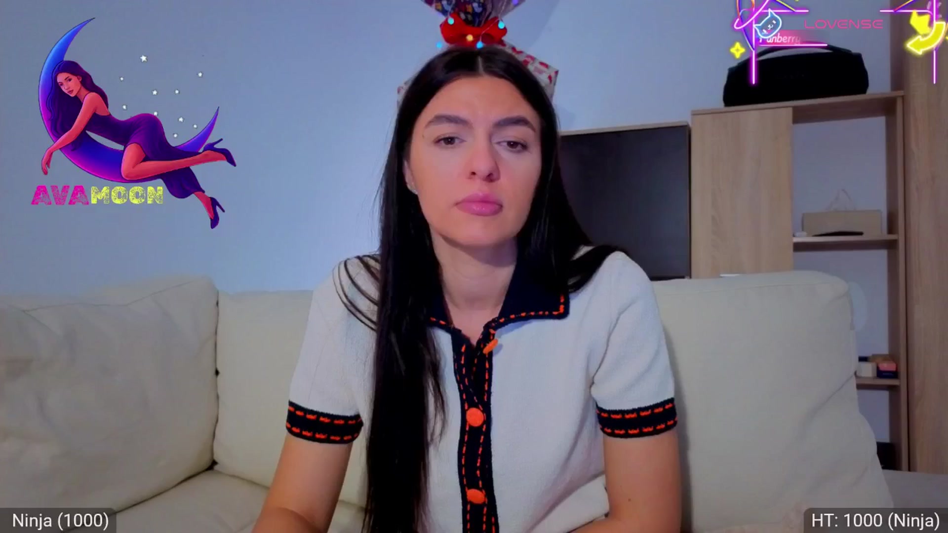 Gallery image thumbnail from AvaMoonlight's myfreecams stream on, 01/04/2026, 17:09 image 15 of 20