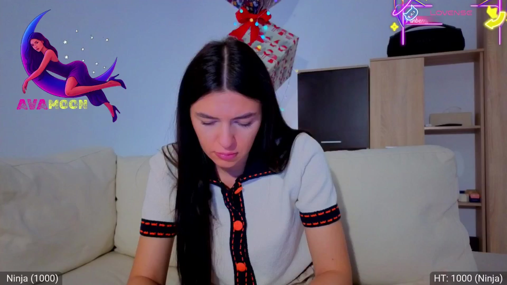 Gallery image thumbnail from AvaMoonlight's myfreecams stream on, 01/04/2026, 17:09 image 10 of 20
