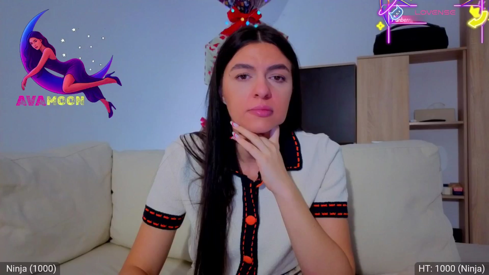 Gallery image thumbnail from AvaMoonlight's myfreecams stream on, 01/04/2026, 17:09 image 12 of 20