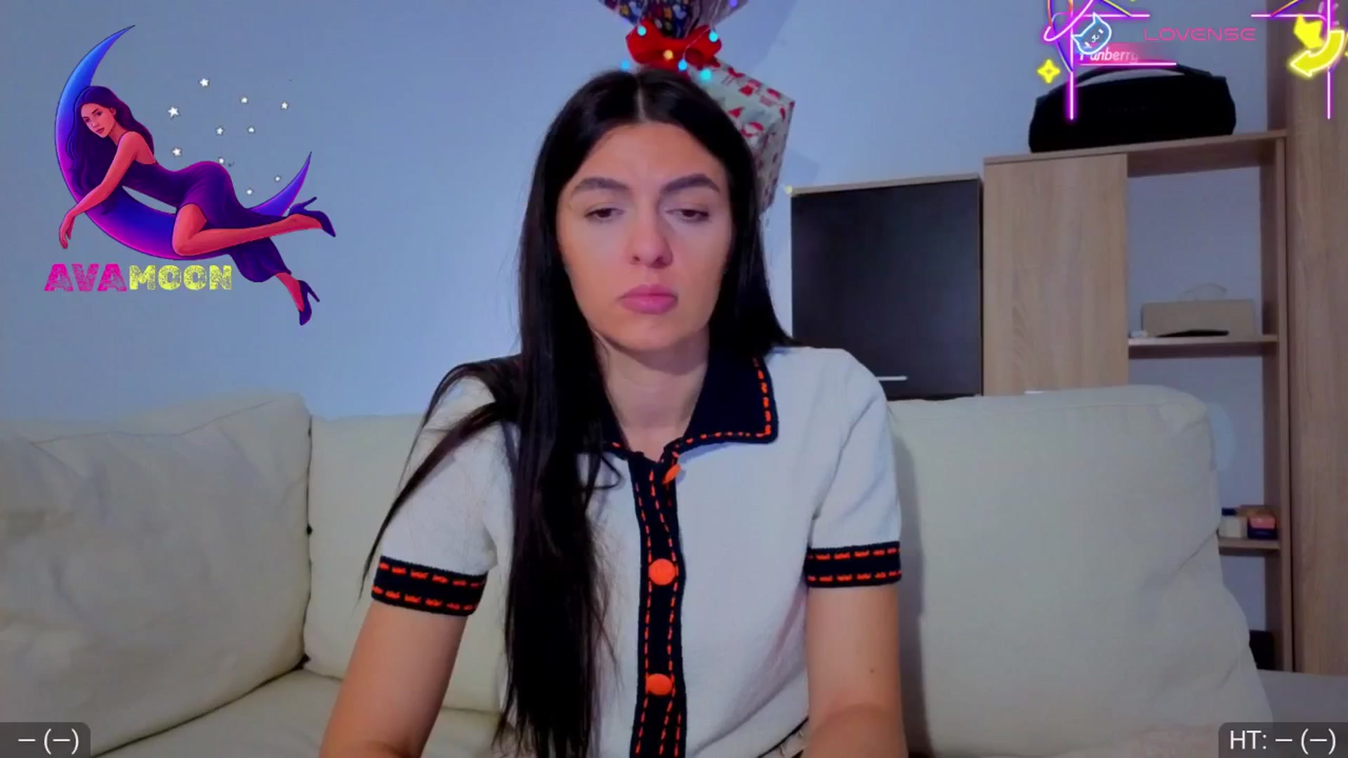 Gallery image thumbnail from AvaMoonlight's myfreecams stream on, 01/04/2026, 17:09 image 5 of 20