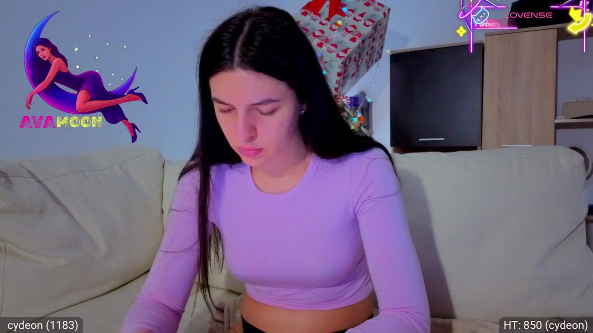 Gallery image thumbnail from AvaMoonlight's myfreecams stream on, 01/09/2026, 01:03 image 19 of 20