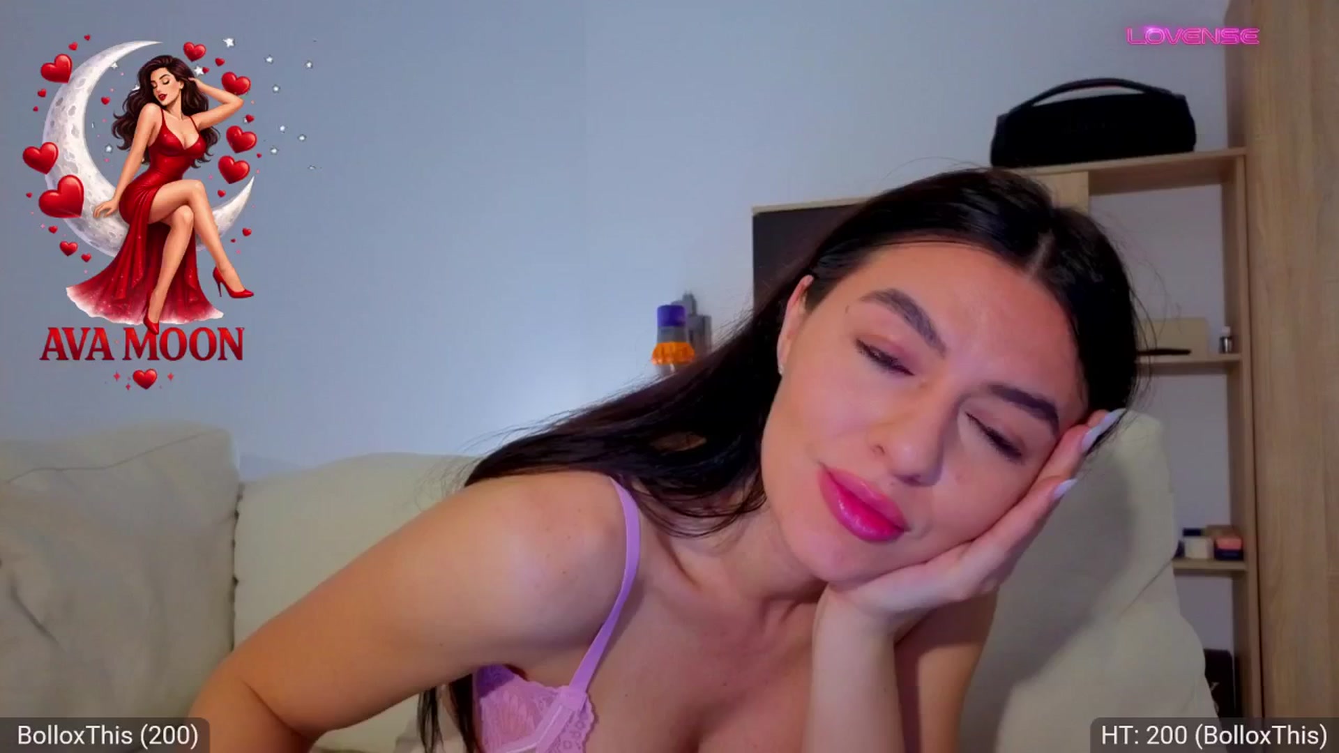 Gallery image thumbnail from AvaMoonlight's myfreecams stream on, 01/12/2026, 01:43 image 18 of 20