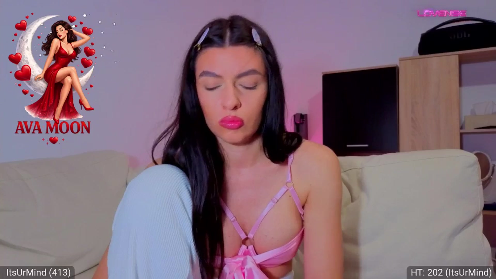 Gallery image thumbnail from AvaMoonlight's myfreecams stream on, 01/14/2026, 01:42 image 12 of 20