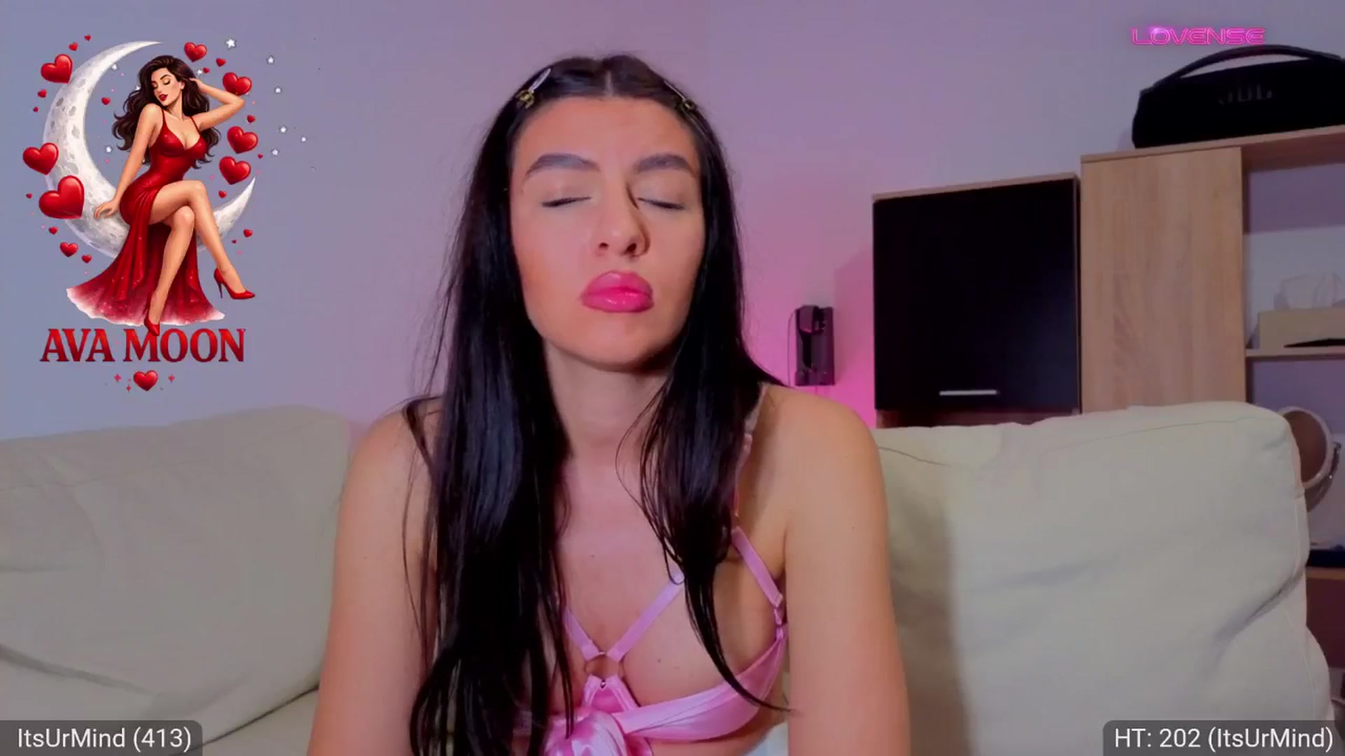 Gallery image thumbnail from AvaMoonlight's myfreecams stream on, 01/14/2026, 01:42 image 16 of 20