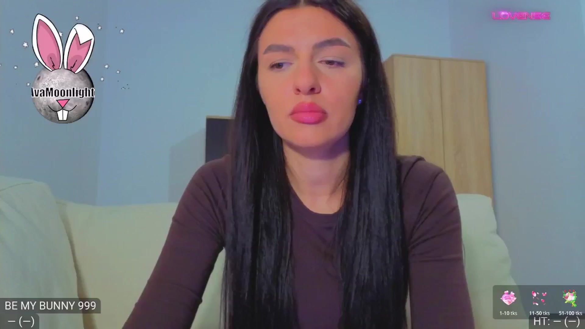 Gallery image thumbnail from AvaMoonlight's myfreecams stream on, 04/14/2026, 24:32 image 1 of 20