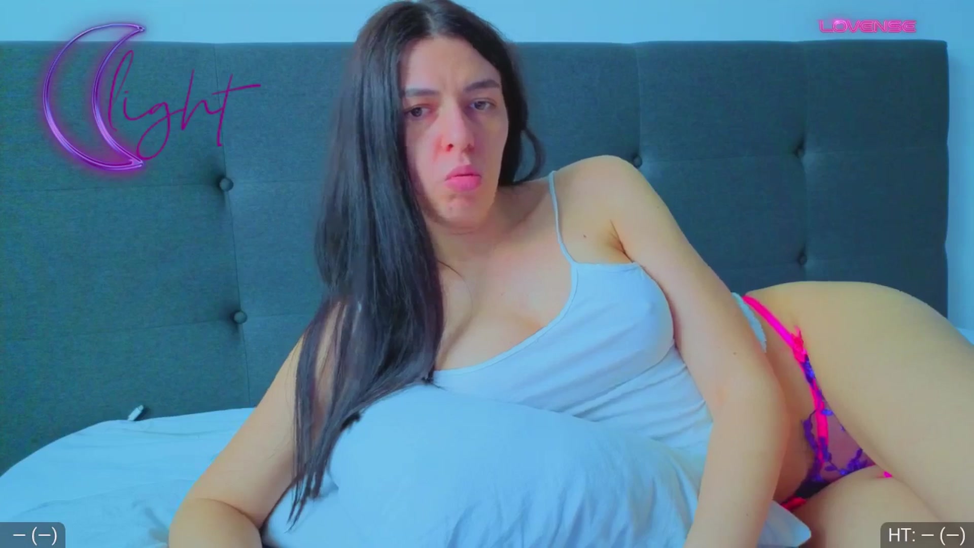 Gallery image thumbnail from AvaMoonlight's myfreecams stream on, 04/18/2026, 16:13 image 6 of 20