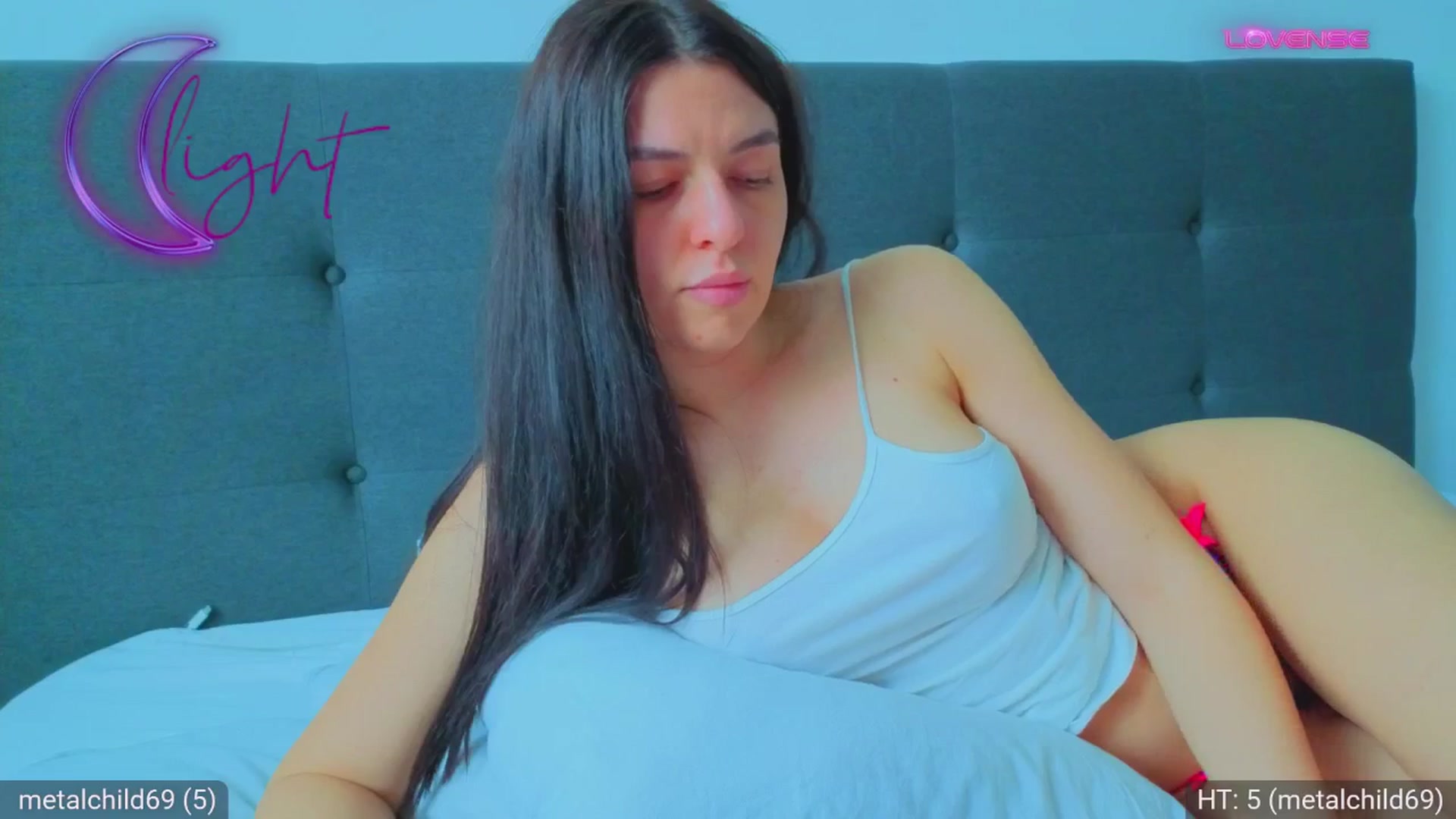 Gallery image thumbnail from AvaMoonlight's myfreecams stream on, 04/18/2026, 16:13 image 9 of 20