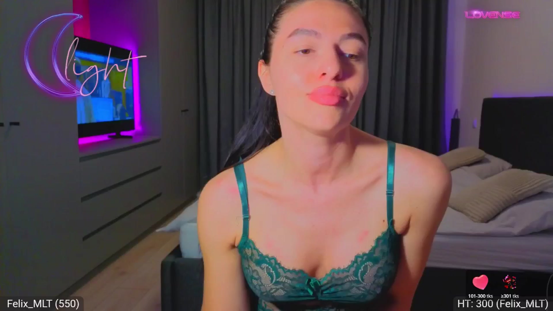 Gallery image thumbnail from AvaMoonlight's myfreecams stream on, 04/21/2026, 16:09 image 3 of 20