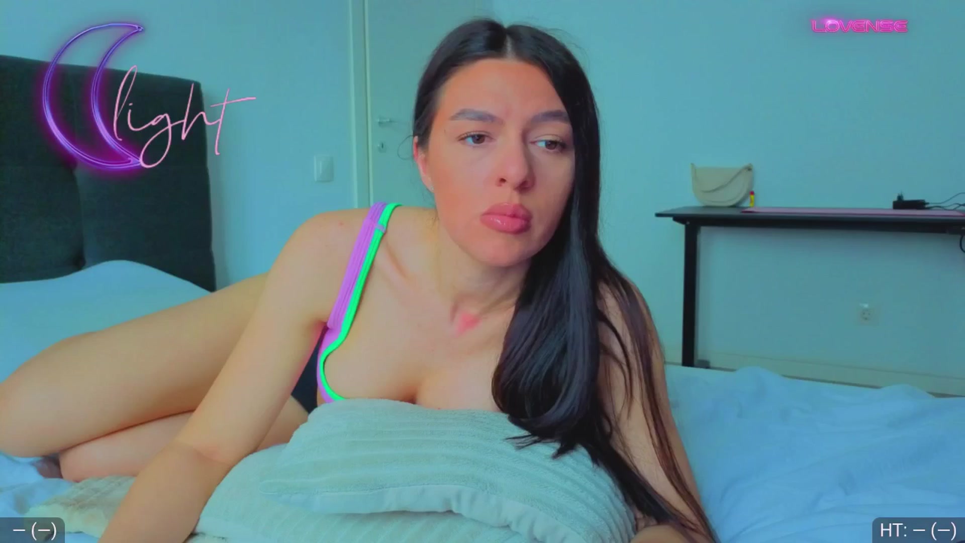 Gallery image thumbnail from AvaMoonlight's myfreecams stream on, 04/22/2026, 16:07 image 2 of 20