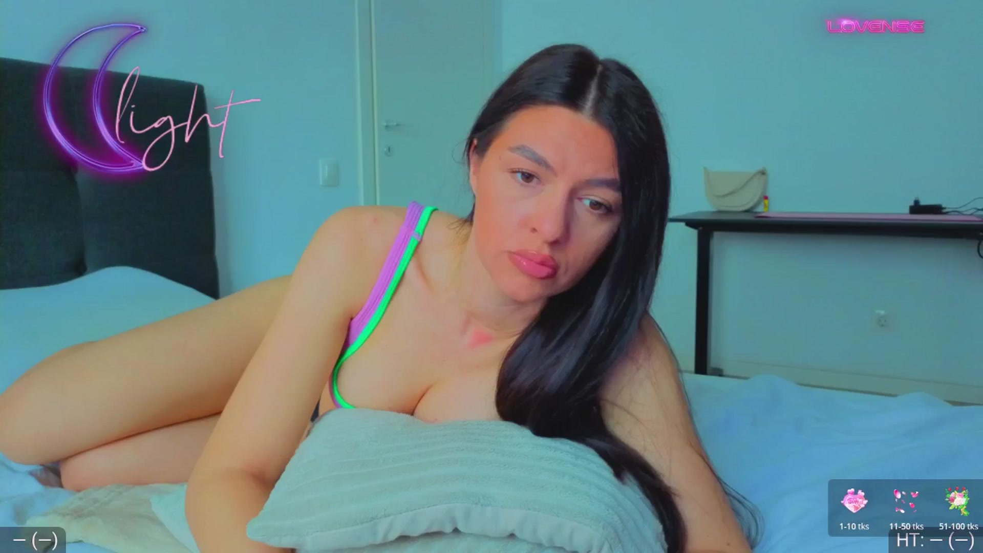 Gallery image thumbnail from AvaMoonlight's myfreecams stream on, 04/22/2026, 16:07 image 3 of 20