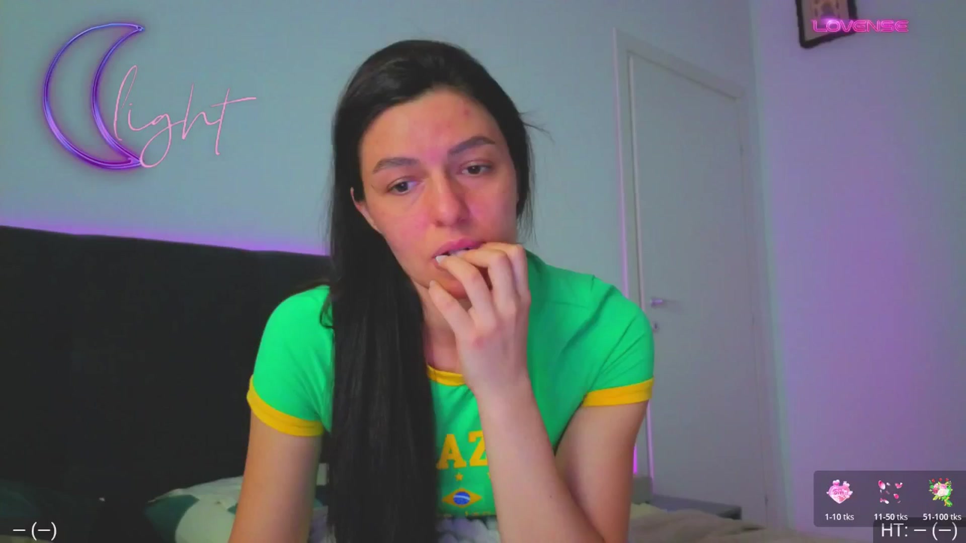 Gallery image thumbnail from AvaMoonlight's myfreecams stream on, 04/30/2026, 16:16 image 2 of 20