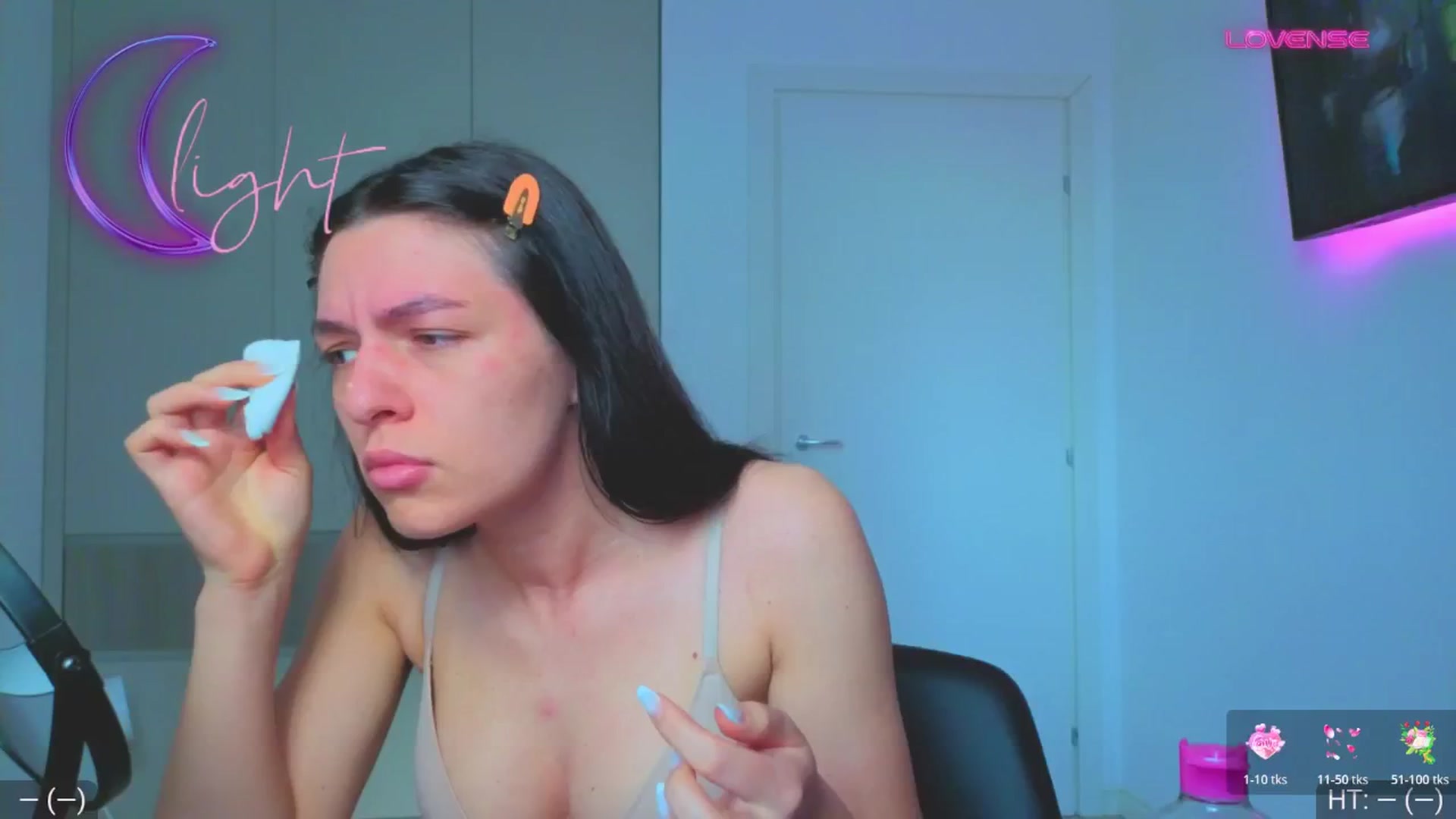 Gallery image thumbnail from AvaMoonlight's myfreecams stream on, 05/01/2026, 15:44 image 8 of 20