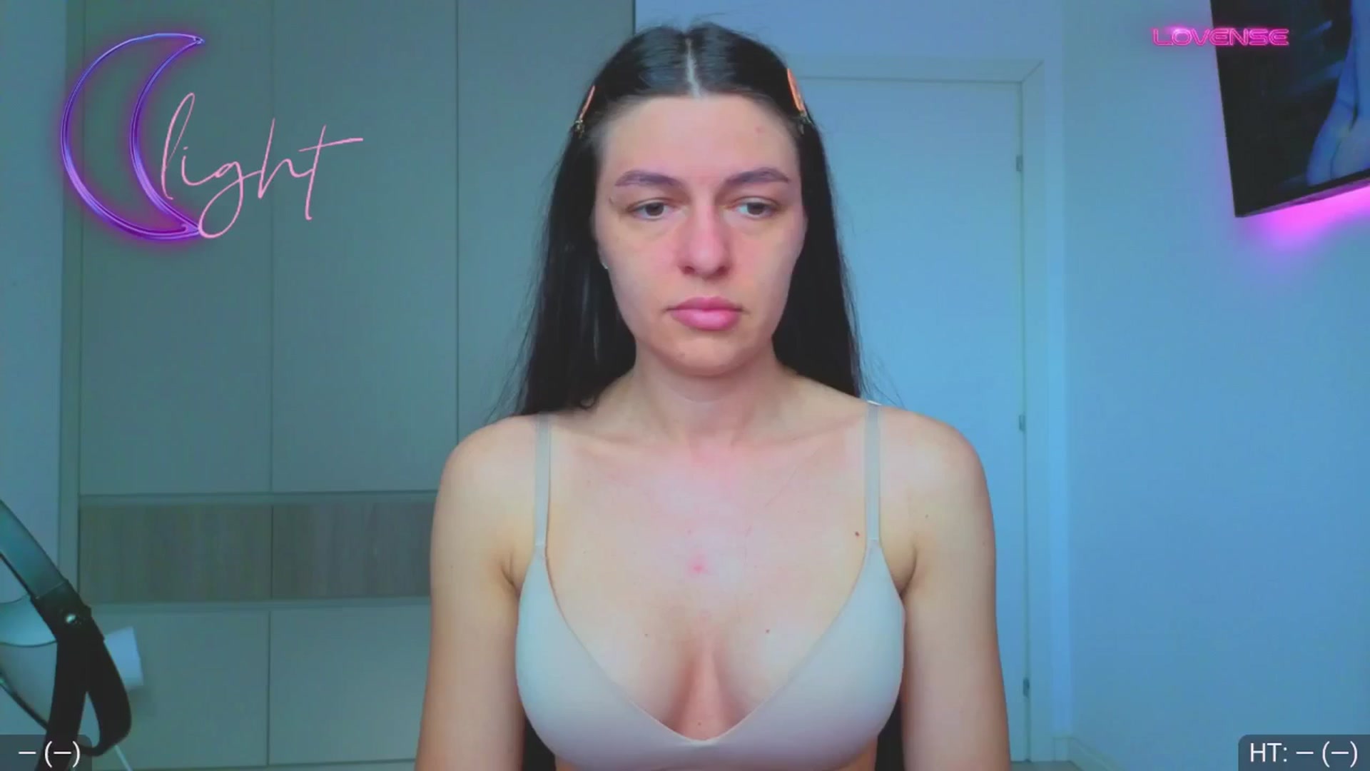 Gallery image thumbnail from AvaMoonlight's myfreecams stream on, 05/01/2026, 15:44 image 9 of 20