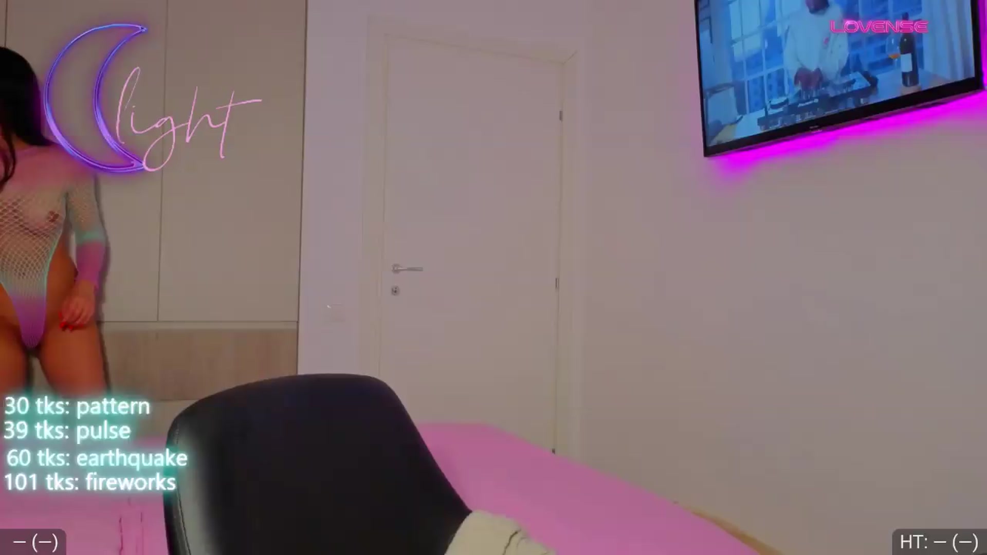 Gallery image thumbnail from AvaMoonlight's myfreecams stream on, 05/06/2026, 22:29 image 4 of 20
