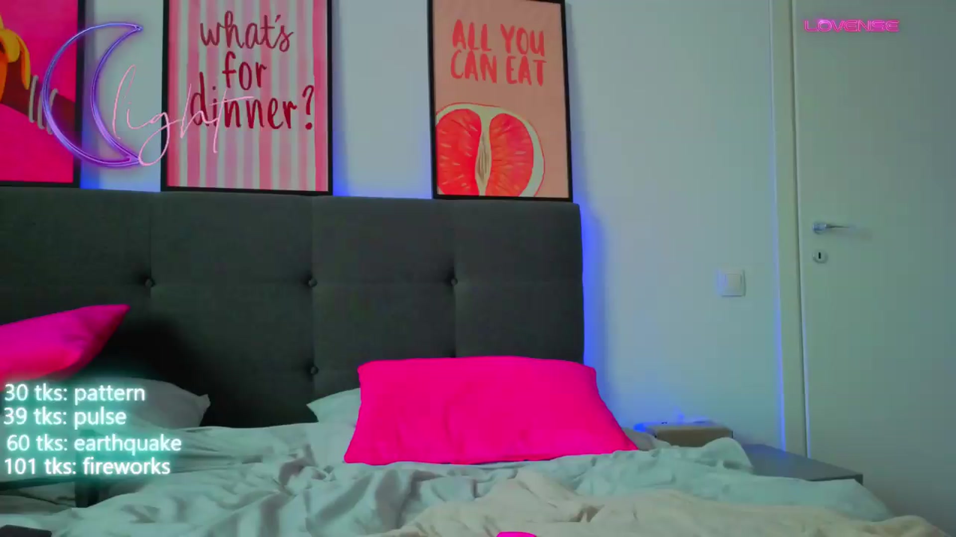 Gallery image thumbnail from AvaMoonlight's myfreecams stream on, 05/15/2026, 15:56 image 4 of 20