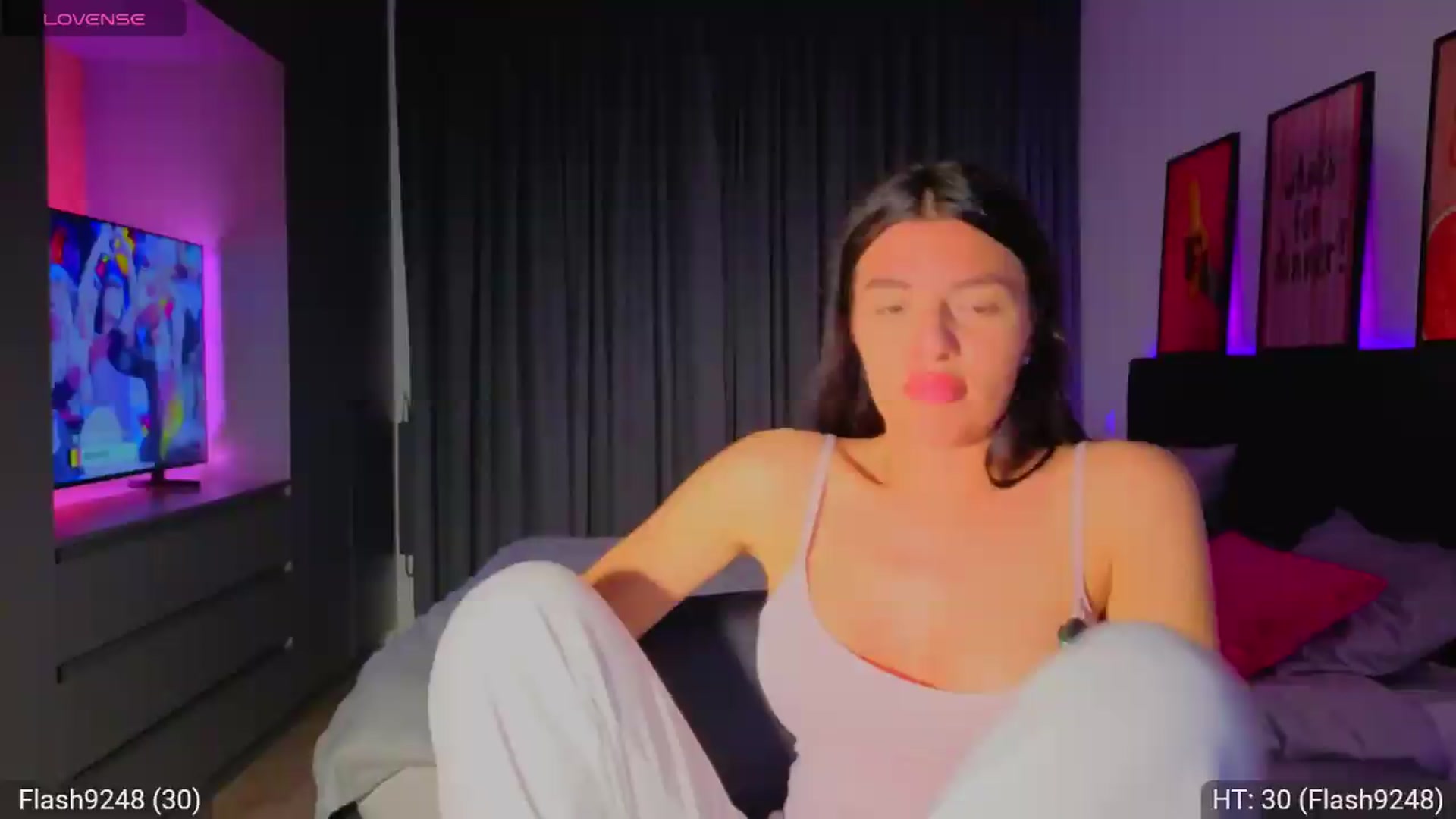 Gallery image thumbnail from AvaMoonlight's myfreecams stream on, 05/17/2026, 24:13 image 1 of 20
