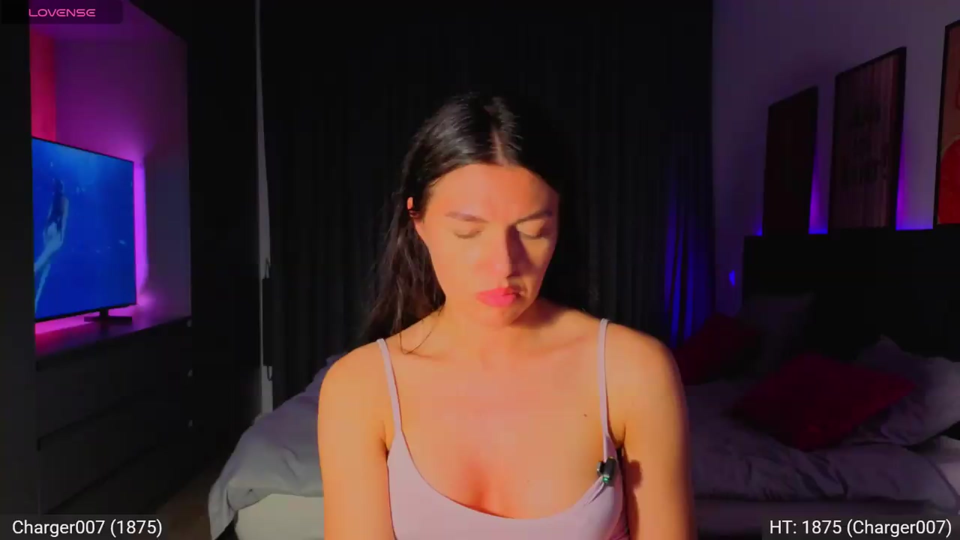 Gallery image thumbnail from AvaMoonlight's myfreecams stream on, 05/17/2026, 24:13 image 17 of 20