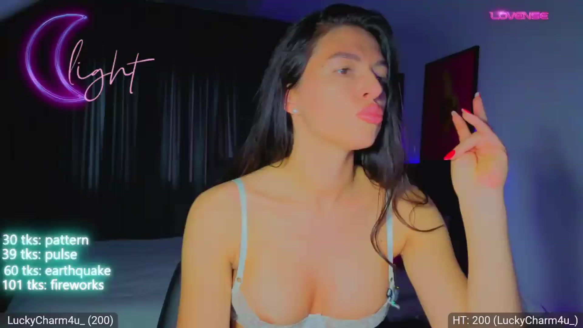 Gallery image thumbnail from AvaMoonlight's myfreecams stream on, 05/17/2026, 16:09 image 6 of 20