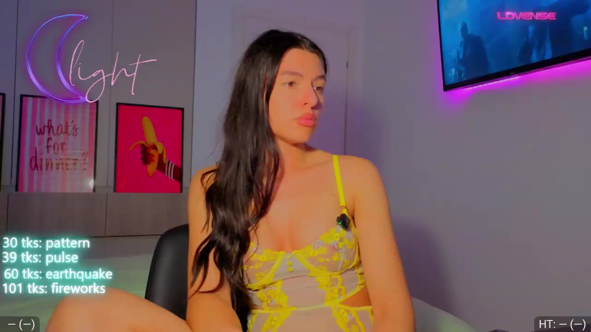 Gallery image thumbnail from AvaMoonlight's myfreecams stream on, 05/18/2026, 22:26 image 14 of 20