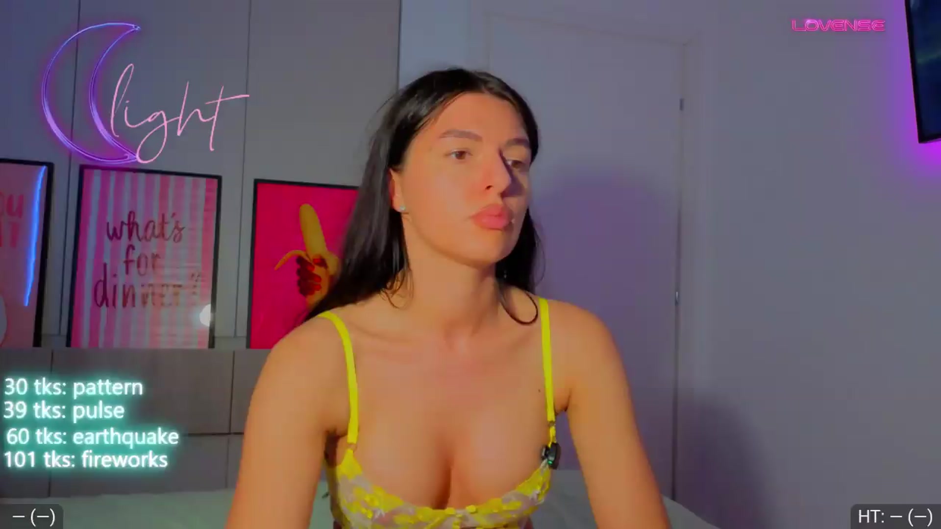 Gallery image thumbnail from AvaMoonlight's myfreecams stream on, 05/18/2026, 22:49 image 15 of 20