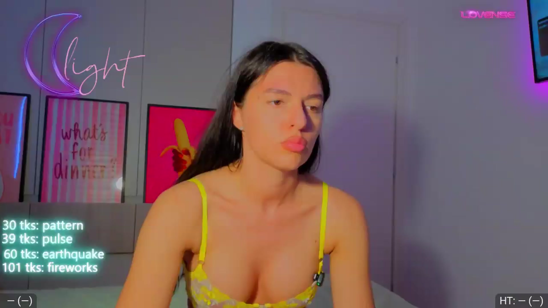 Gallery image thumbnail from AvaMoonlight's myfreecams stream on, 05/18/2026, 22:49 image 1 of 20