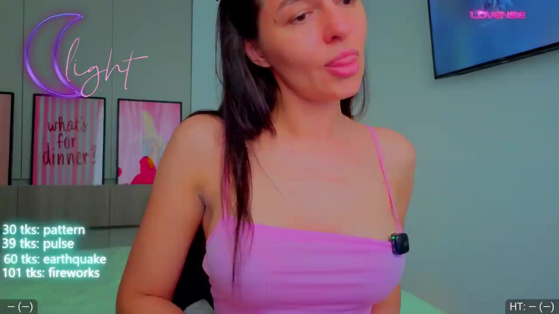 Gallery image thumbnail from AvaMoonlight's myfreecams stream on, 05/19/2026, 16:25 image 18 of 20