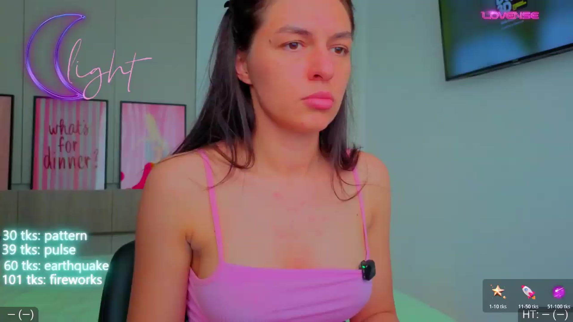 Gallery image thumbnail from AvaMoonlight's myfreecams stream on, 05/19/2026, 16:25 image 9 of 20
