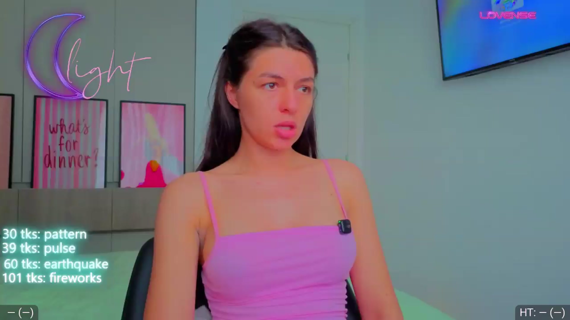 Gallery image thumbnail from AvaMoonlight's myfreecams stream on, 05/19/2026, 16:25 image 14 of 20