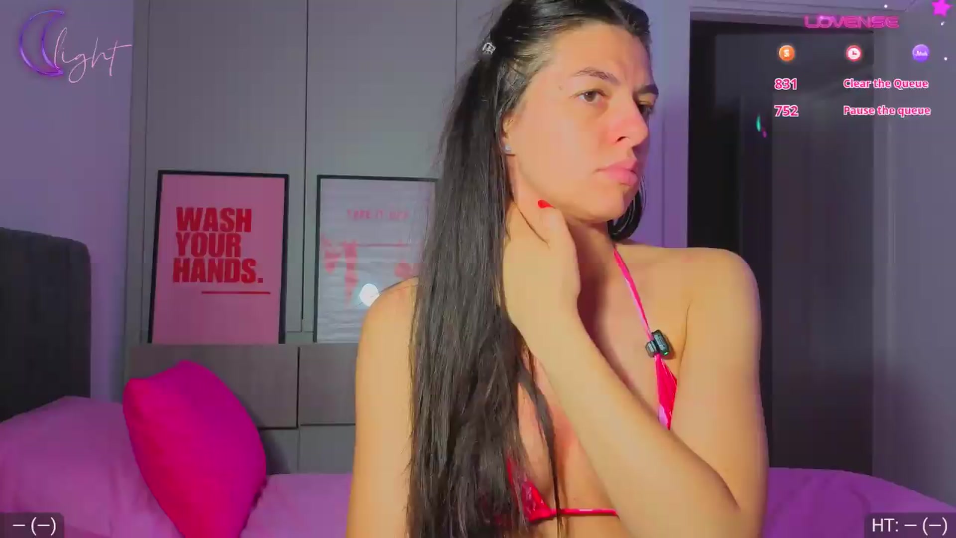 Gallery image thumbnail from AvaMoonlight's myfreecams stream on, 06/01/2026, 23:26 image 5 of 20