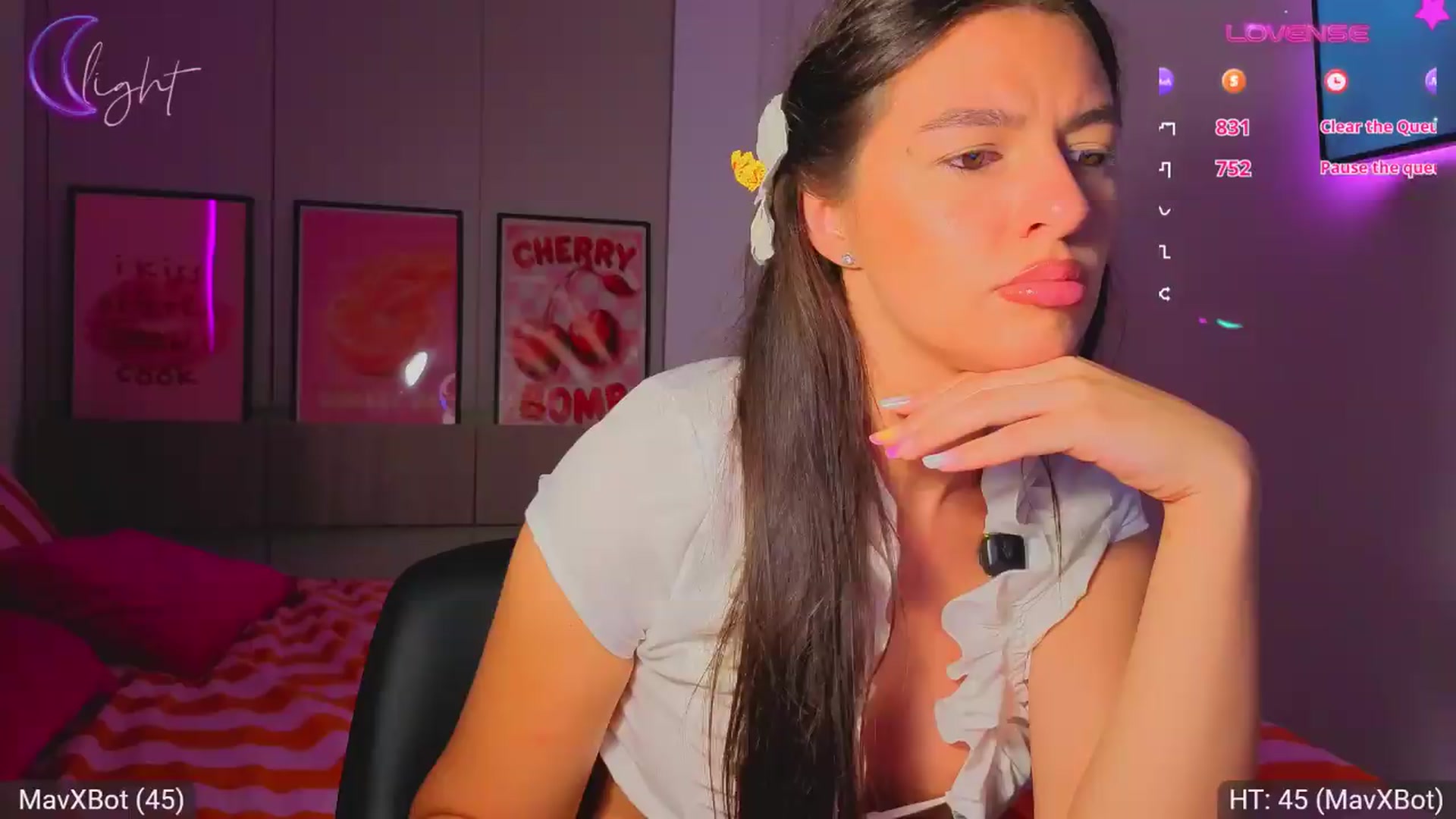 Gallery image thumbnail from AvaMoonlight's myfreecams stream on, 07/01/2026, 24:02 image 18 of 20
